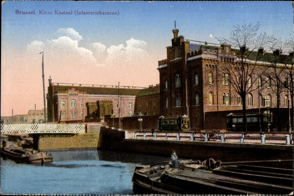 Postcard Bruxelles Brussels, Small Castle, Infantry Barracks