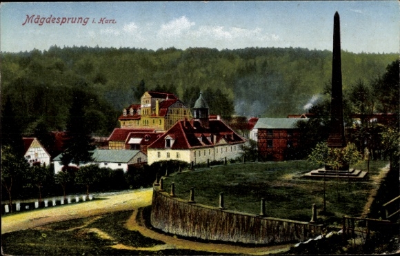 Ak Mägdesprung Harzgerode am Harz, Mägdesprung i. Karz., Gebäude, Obelisk, Wald, ländliche Umgebu