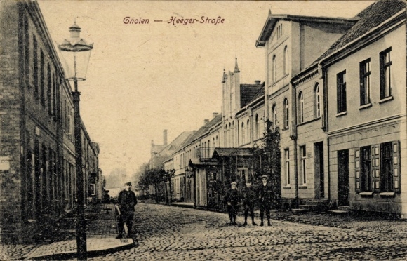Postcard Gnoien in Mecklenburg, Heeger-Straße