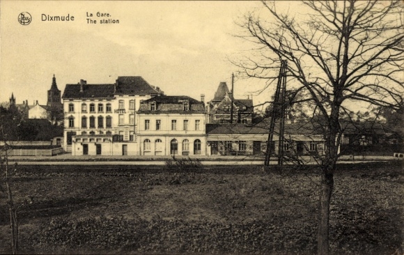 Postcard Diksmuide Dixmude West Flanders, railway station, track view