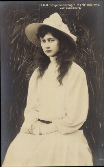 Postcard hereditary grand duchess Maria-Adelheid, portrait, hat