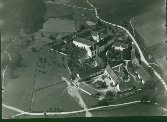 Photo Gessertshausen in Swabia, Oberschönenfeld Abbey, aerial photograph