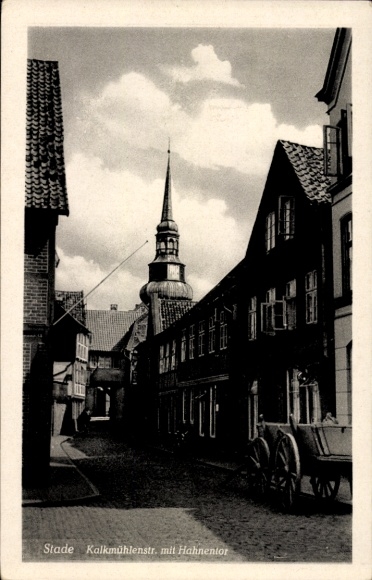 Postcard Stade in Lower Saxony, street with Hahnentor, old buildings, horse-drawn carriage, black and white photo