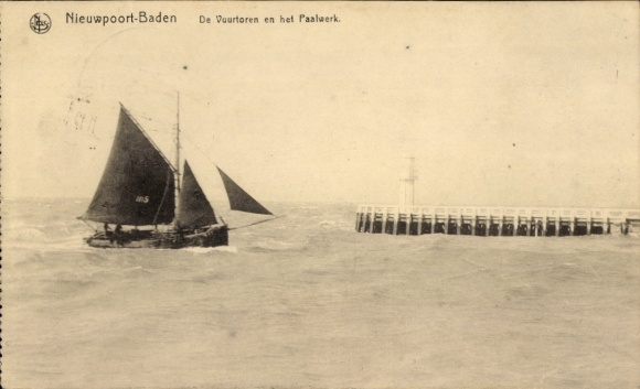 Postcard Nieuport Bains Nieuwpoort West Flanders, lighthouse and the pier