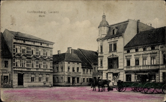 KP Senftenberg w Dolnych Łużycach, targowisko, bryczka, sklepy
