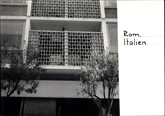Photo Roma Rome Lazio, building facade, balcony