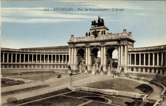 Postcard Bruxelles Brussels, Parc du Cinquantenaire, L'Arcade, monument, statue