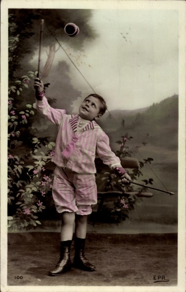 KP Young Juggler, Artysta