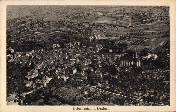 Ak Ettenheim in Baden, Luftaufnahme von  Baden, viele Häuser, Kirche sichtbar
