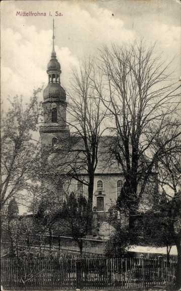 Ak Mittelfrohna Niederfrohna Sachsen, Kirche, Bäume, Zaun, historische Ansicht, schwarz-weiß