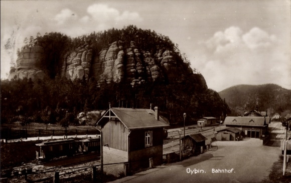 Ak Oybin in der Oberlausitz, Bahnhof, wunderbare Felsenlandschaft,  