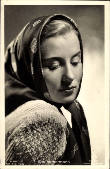 Postcard actress Eva Immermann, portrait, headscarf, Ross A 3592/1