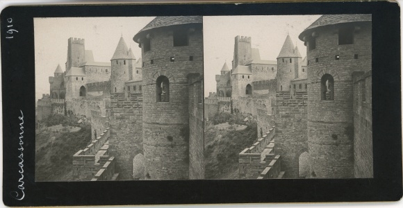 Stereo photo Carcassonne Aude, castle area, 1910