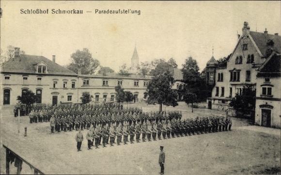 PC Schmorkau Neukirch Sachsen, courtyard, parade line-up