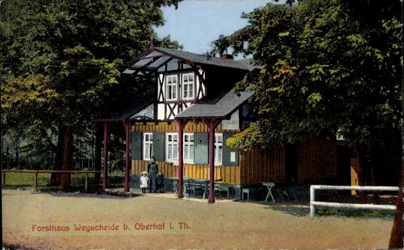 Postcard Oberhof in the Thuringian Forest, Forsthaus Wegscheide, half-timbered house, trees, people