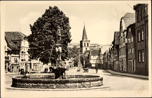 Ak Vacha in de Rhön Thüringen, marktplein, fontein