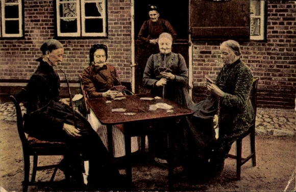 Ak Hemmoor in Nedersaksen, oud gebruik, vrouwen speelkaarten