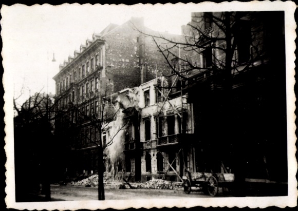 Photo Warszawa Warsaw Poland, house destroyed by firebomb, war damage, II WW