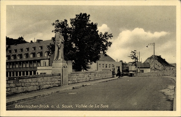Postcard Echternacherbrück in the Eifel, Sure Valley, statue