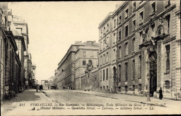 KP Versailles-Yvelines, Rue Gambetta, biblioteka, szkoła inżynierii wojskowej