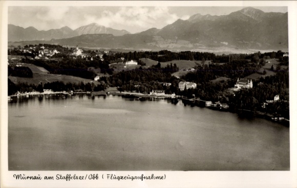 Ak Murnau am Staffelsee in Oberbayern, Fliegeraufnahme von der Stadt