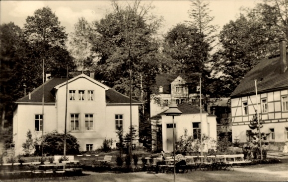 Ak Warmbad Wolkenstein im Erzgebirge Sachsen, Quelle des Wismut Sanatoriums