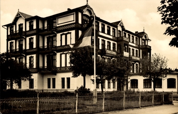 Postcard Ostseebad Ahlbeck on Usedom, DFGB recreation home, Kurt Burger I, architecture, Baltic Sea resort