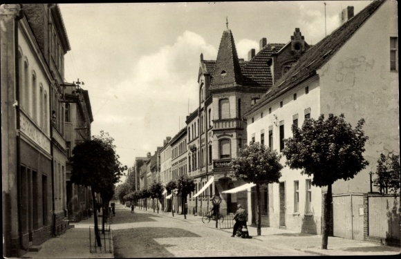Postcard Falkenberg an der Elster, view of Friedrichstrasse, shoe store, shops