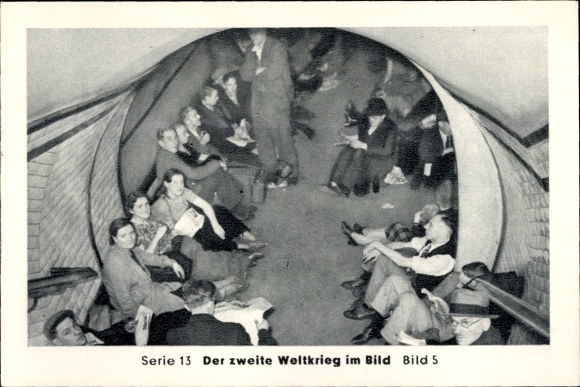 Collection picture The second world war in pictures, series 13 Attack on London and Coventry picture 5, underground