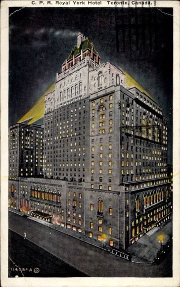 Postcard Toronto Ontario Canada, Royal York Hotel, skyscraper, night shot, lighting