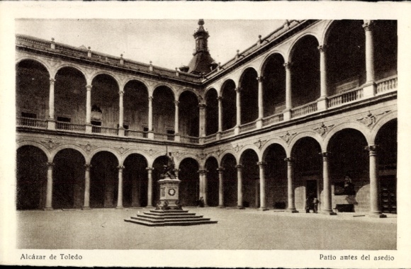 KP Toledo Kastylia La Mancha Hiszpania, dziedziniec Alcázaru, architektura, przed oblężeniem