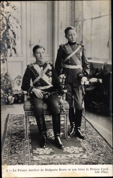 Postcard heir to the throne Prince Ferdinand and Prince Cyrill of Bulgaria, portrait in uniforms