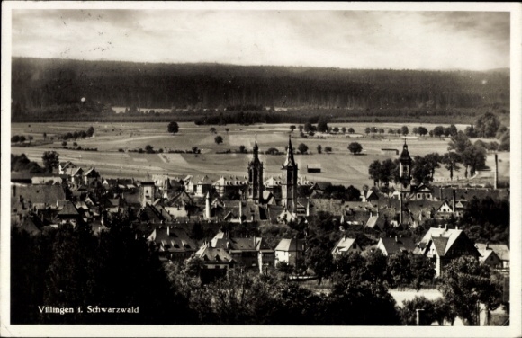 Ak Villingen in het Zwarte Woud, stadsgezicht, kerken, landelijke omgeving, architectuur