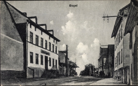 PC Bogel im Taunus, hotel, street section