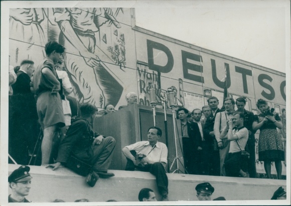 Photo Schirner Berlin, Meissen Saxony, 2nd Youth Parliament 1947, Wilhelm Pieck speech, Festwiese