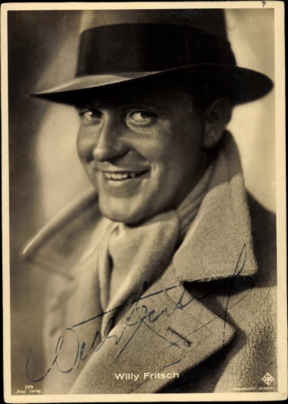 Ak Schauspieler Willy Fritsch, Portrait, Hut, Mantel, Autogramm