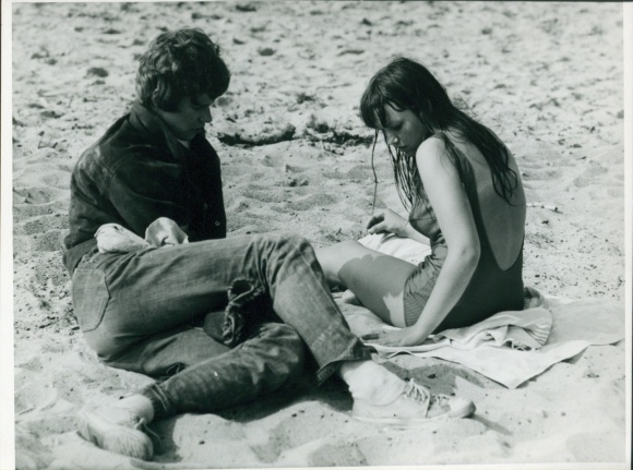 Foto Hans Joachim Spremberg, Paar am Strand, Badeanzug, Jeans