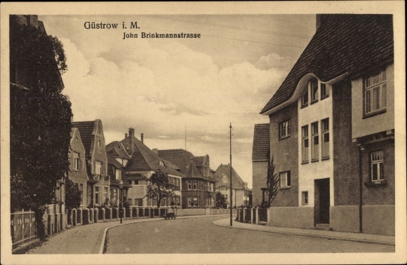 Postcard Güstrow in Mecklenburg, John Brinkmannstrasse