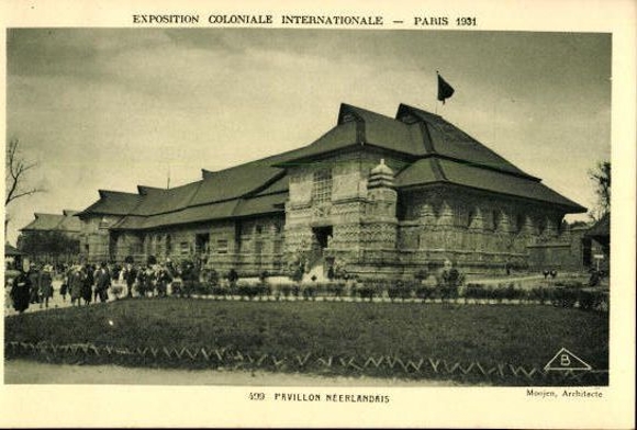 Set von 75 Ansichtskarten, Weltausstellung Paris, 1900, 1937