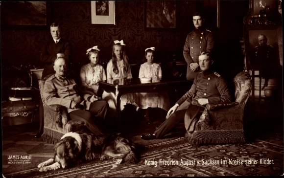 PC King Friedrich August III. of Saxony surrounded by his children