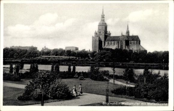 Ak Stralsund in Vorpommern, Wulflamufer mit Marienkirche