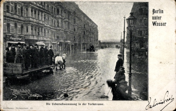 Postcard Berlin Schöneberg, flooding in Yorckstraße