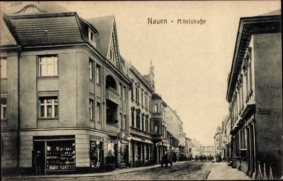 Ak Nauen im Havelland, Mittelstraße am Kirchplatz, Kaisers Kaffee Geschäft