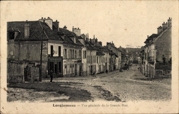 Postcard Longjumeau Essonne, street scene with many houses lined up along a street.