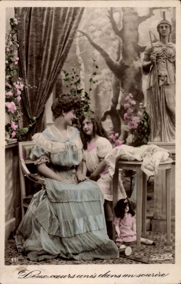 Postcard Two Hearts United in a Smile, Mother with Daughter, Doll