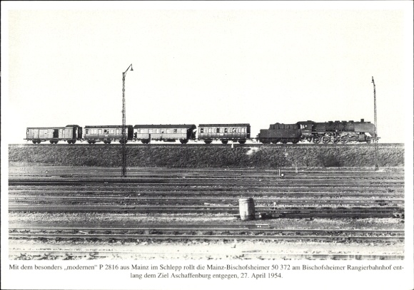 Postcard Bischofsheim Maintal in Hesse, DB train number 50 372 passes the station Bisch...