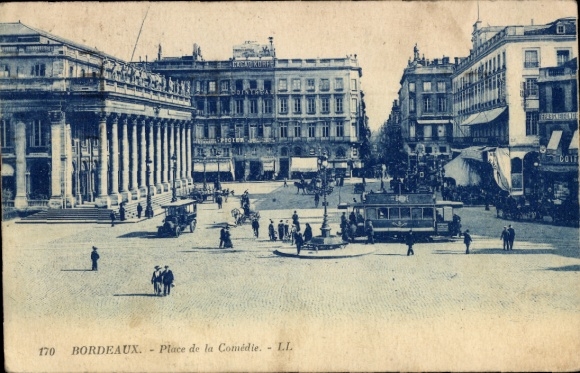 Ak Bordeaux Gironde, Place de la Comédie, tram, mensen, gebouwen