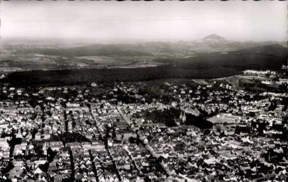 Postcard Göppingen in Württemberg, aerial view of Hohenstaufen in the background