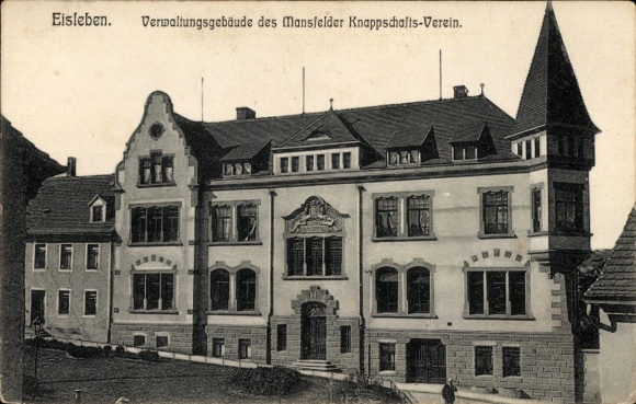 Postcard Lutherstadt Eisleben, administration building of the Mansfeld Miners' Association