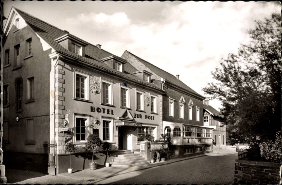 PC Wiehl in the Oberberg district, Hotel zur Post, owner W. Passmann